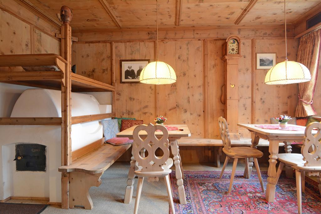 Hotel Dolomites Inn กานาเซย์ ภายนอก รูปภาพ
