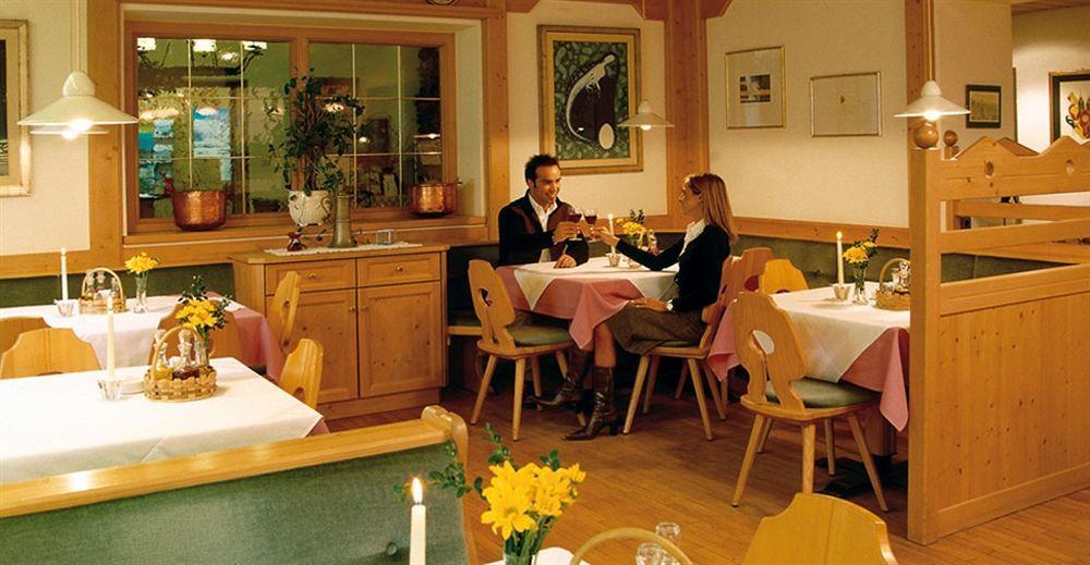 Hotel Dolomites Inn กานาเซย์ ภายนอก รูปภาพ
