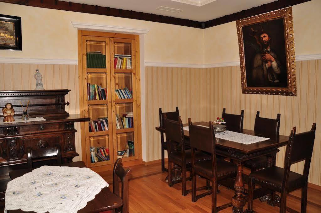 Hotel Dolomites Inn กานาเซย์ ภายนอก รูปภาพ