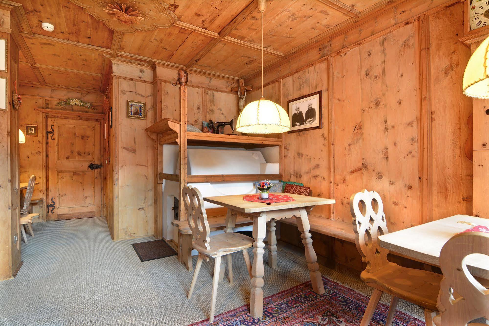 Hotel Dolomites Inn กานาเซย์ ภายนอก รูปภาพ